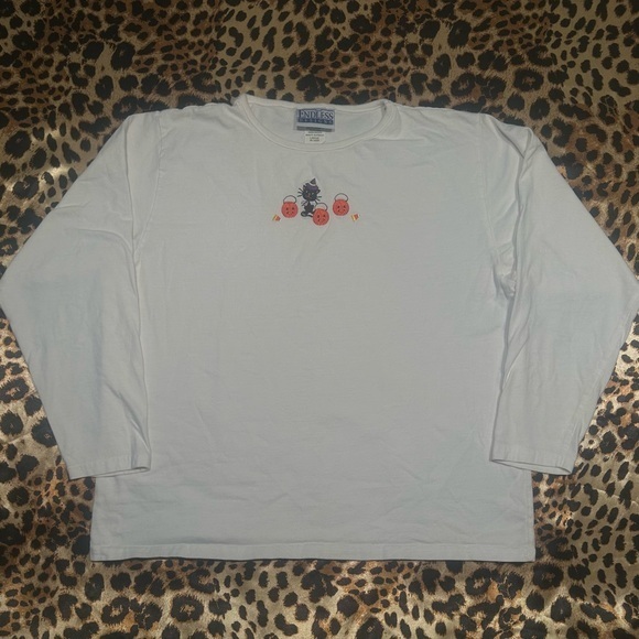 Endless Designs Tops - Vintage Endless Design Embroidered Cat Halloween Long Sleeve Shirt